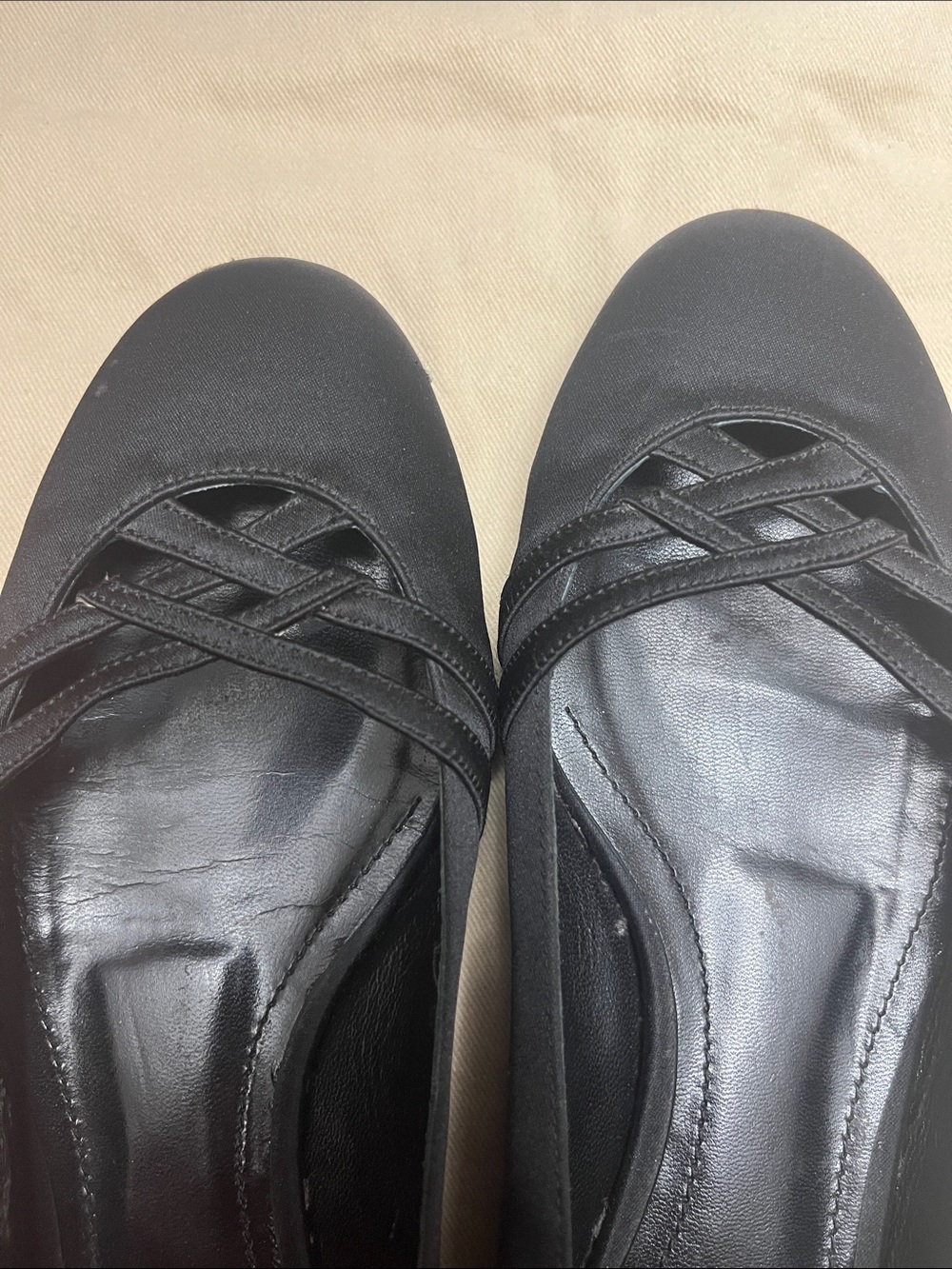 Burberry Black Satin Ballet Flats with Cross-Strap size 37 (US 7) - Picture 9 of 9